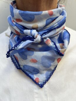 THREE M - Scarves 2582 (hearts)