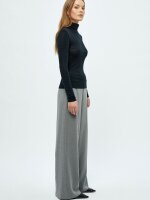 MINUS - MSCally Roll Neck Long Sleeve