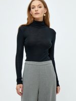 MINUS - MSCally Roll Neck Long Sleeve