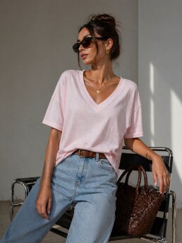 QNUZ - Basic T-Shirt w V-Neck