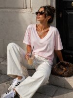 QNUZ - Basic T-Shirt w V-Neck QNUZ - Basic T-Shirt w V-Neck