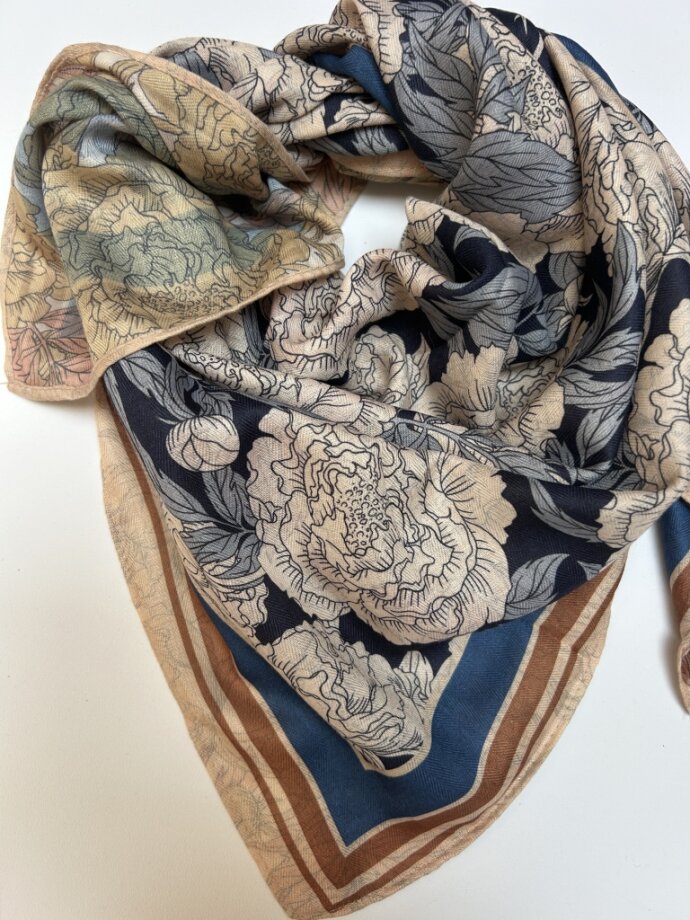 THREE M - Scarves 26i171 THREE M - Scarves 26i171